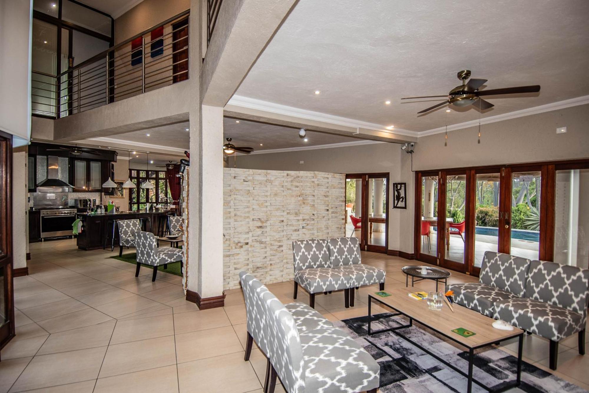 7 Saint Andrew Otel White River Dış mekan fotoğraf